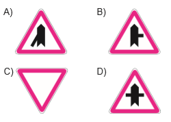 Aşağıdaki trafik işaretlerinden hangisi tali yolda bulunur?